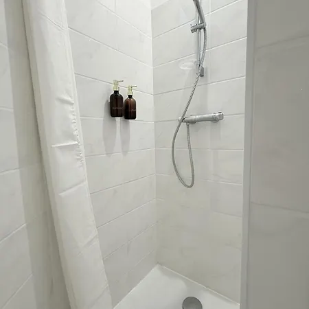 Aramis Cosy A 15 Min Du Puy Du Fouu 생 로랭 쉬르 세브르